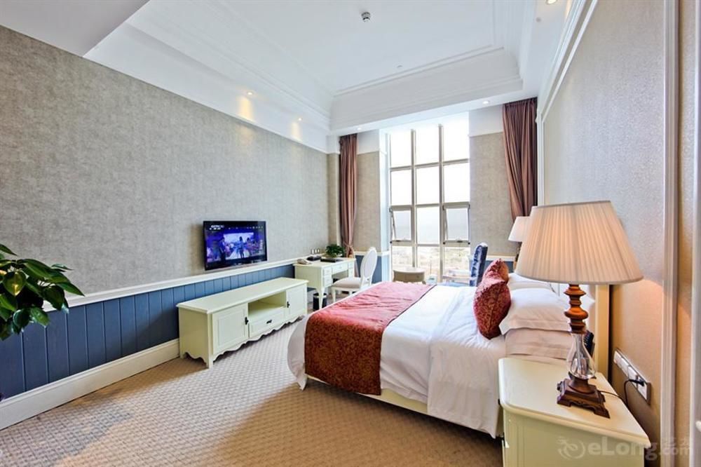 Blue Sky Hotel Yantai Extérieur photo
